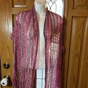 💚3/$25 Elegant Pink Mauve Green Scarf